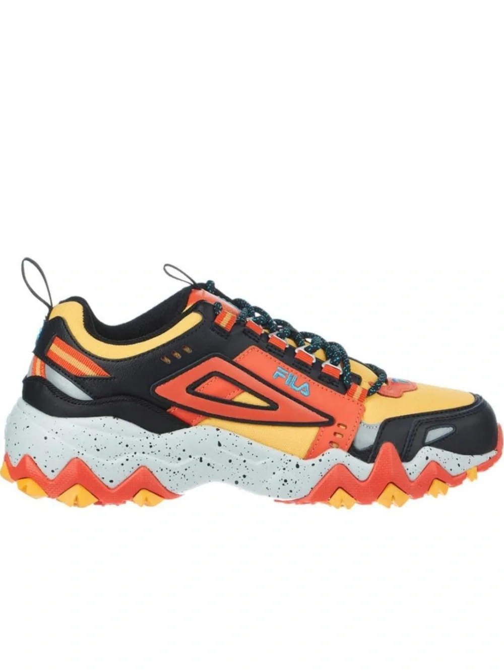 SOLD Fila Oakmont Men’s TR sneaker shoe with lugged, jagged  traction soles - Picture 11 of 16